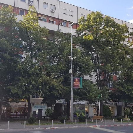 Central View Apartment Skopje Luaran gambar