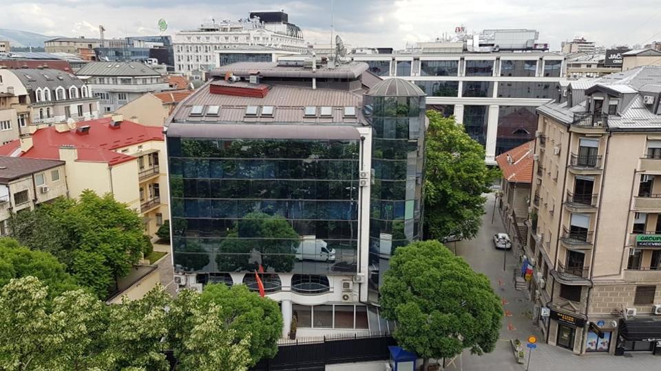 Central View Apartment Skopje Luaran gambar