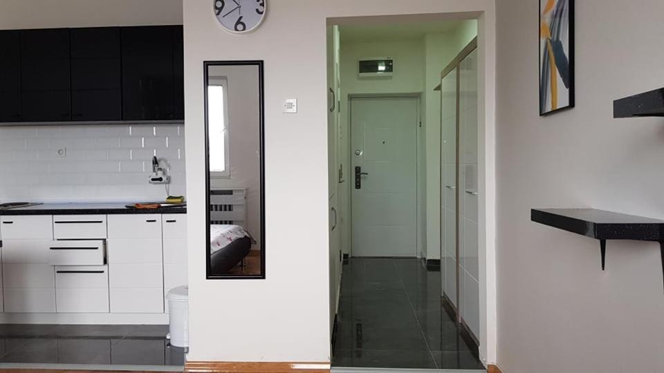 Central View Apartment Skopje Luaran gambar